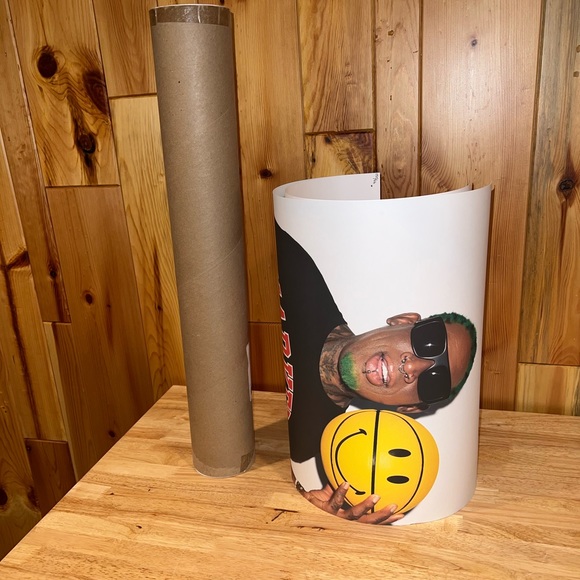 (4 sets) 8x Total - NEW Dennis Rodman x Market x Smiley 24” Poster Set #/250 NBA - Picture 2 of 10